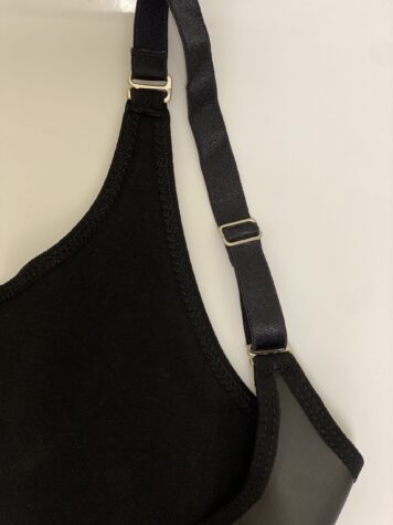 Latex corset with short straps