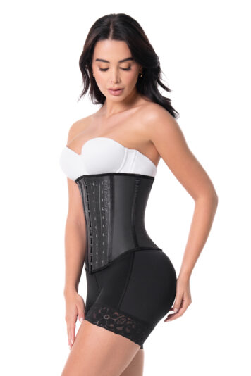 Corset latex court 3 crans
